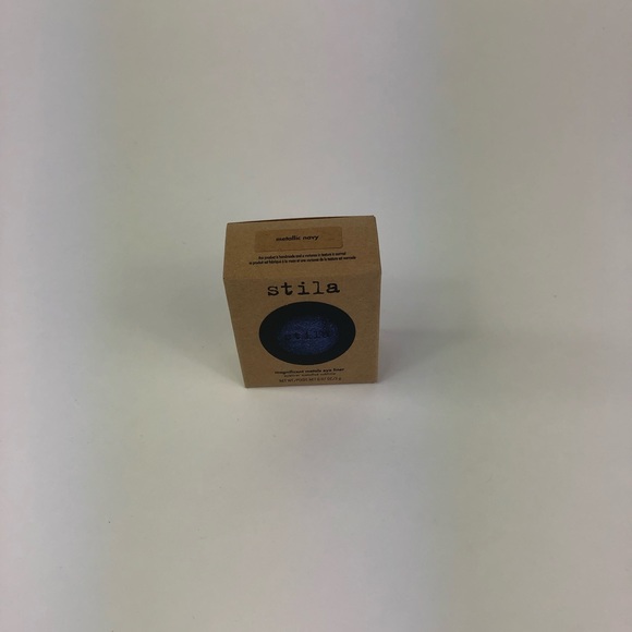 Stila Cosmetics Metallic Navy Eyeliner Eyeshadow - Picture 7 of 8